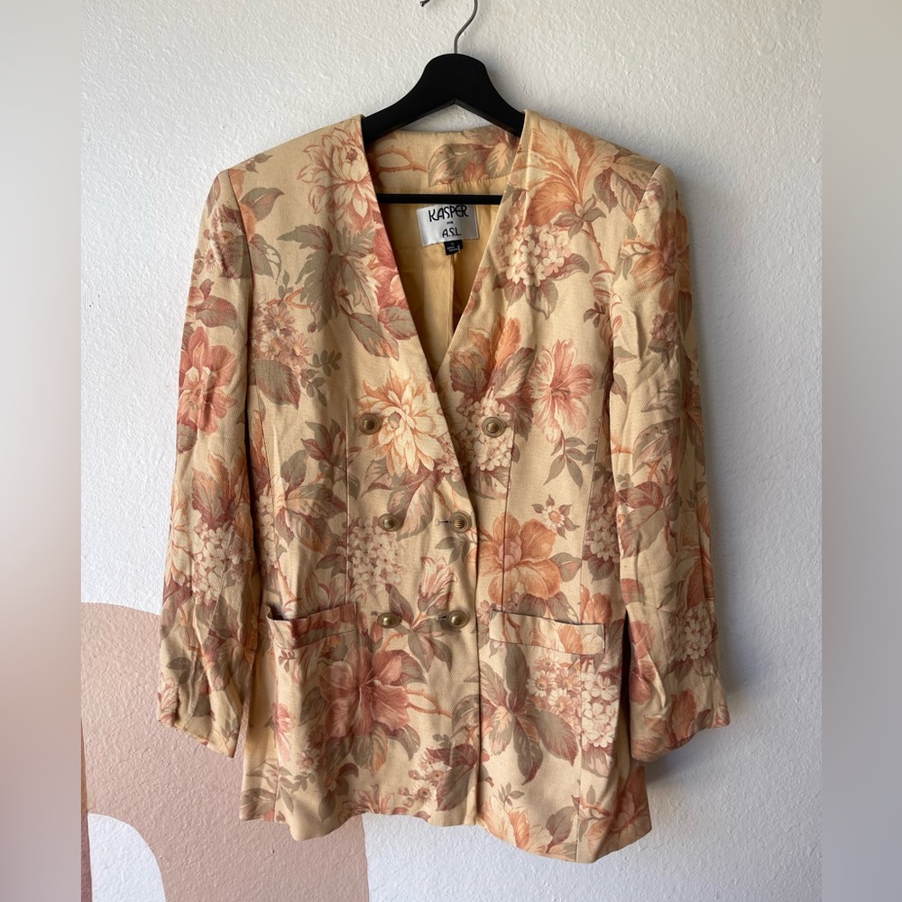 Vintage Floral Blazer